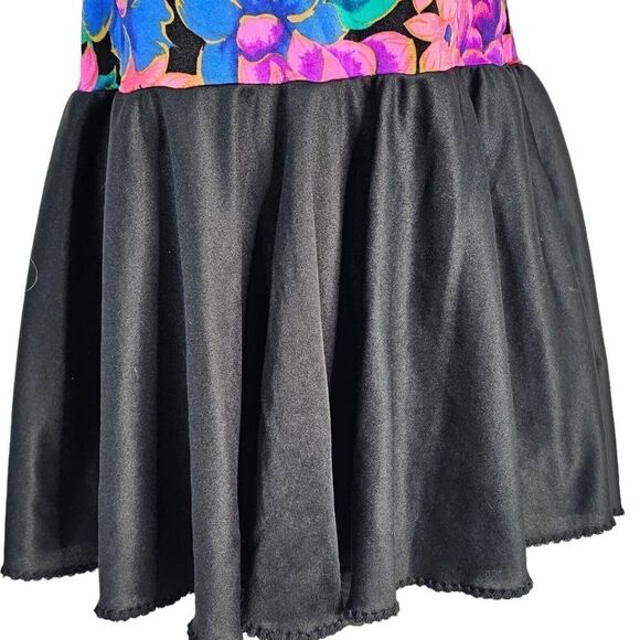 Vintage 80s Swimsuit Skirted One Piece Womens Size M Black Floral Pink Purple - Picture 4 of 7
